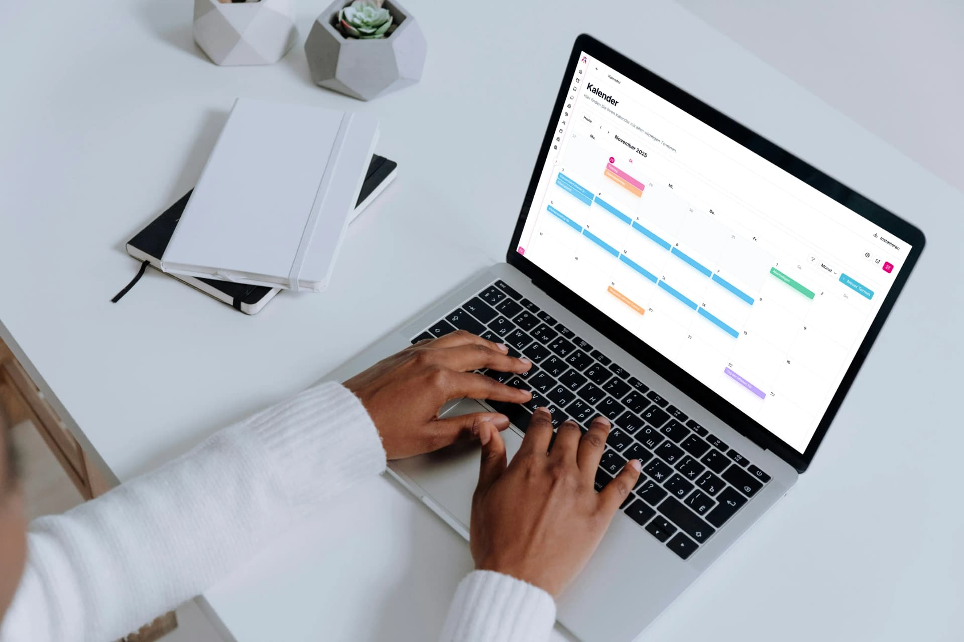 Kalenderdetail der schoolboost Plattform mit farblich markierten Kategorien